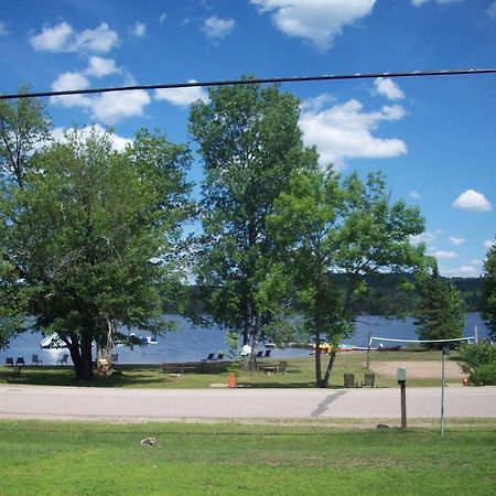 Lakewoods Cottage Oxtongue Lake エクステリア 写真
