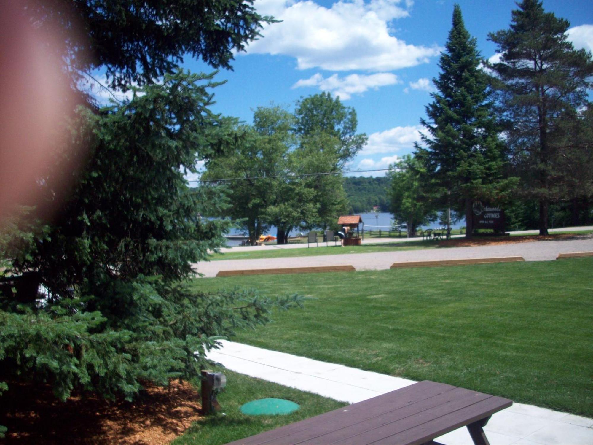 Lakewoods Cottage Oxtongue Lake 部屋 写真