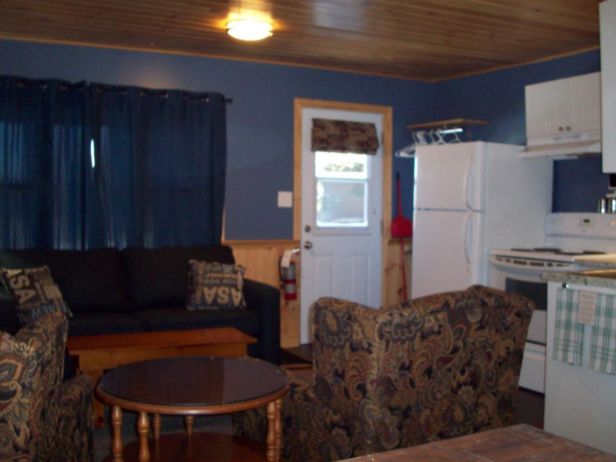 Lakewoods Cottage Oxtongue Lake エクステリア 写真