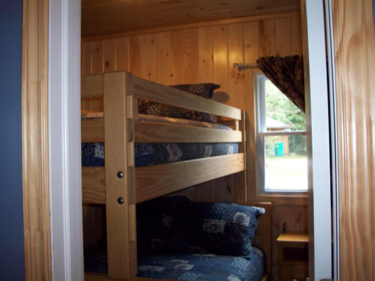 Lakewoods Cottage Oxtongue Lake エクステリア 写真